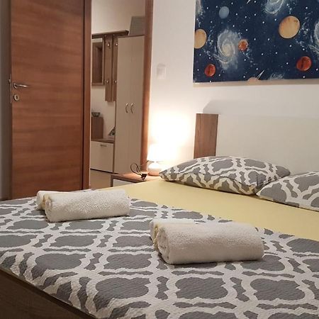 Apartment Orange Brist Pula Exterior foto