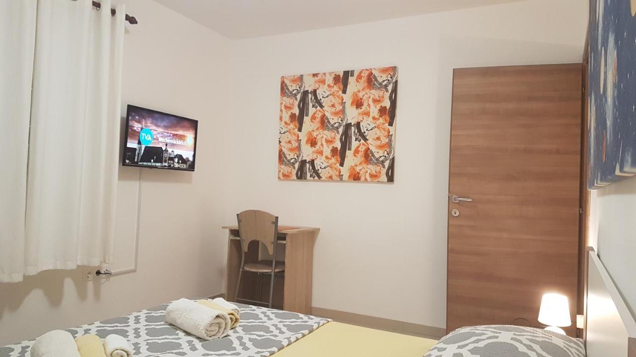 Apartment Orange Brist Pula Exterior foto