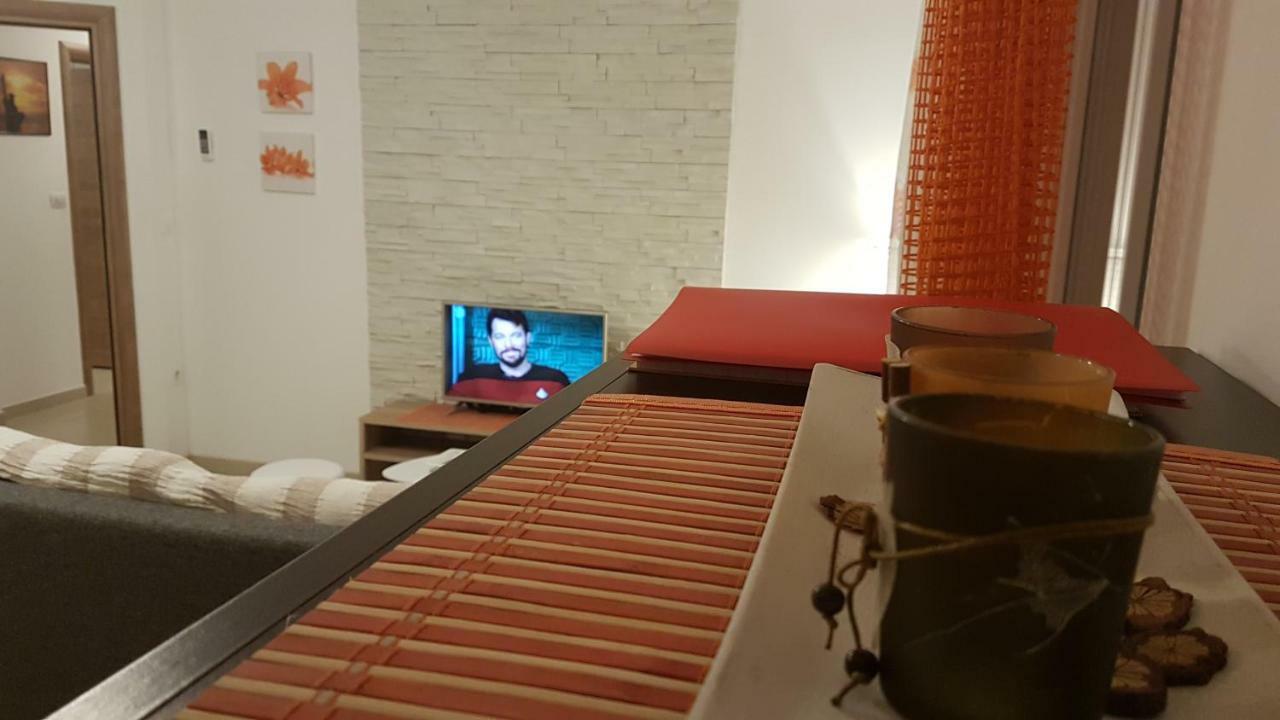Apartment Orange Brist Pula Exterior foto